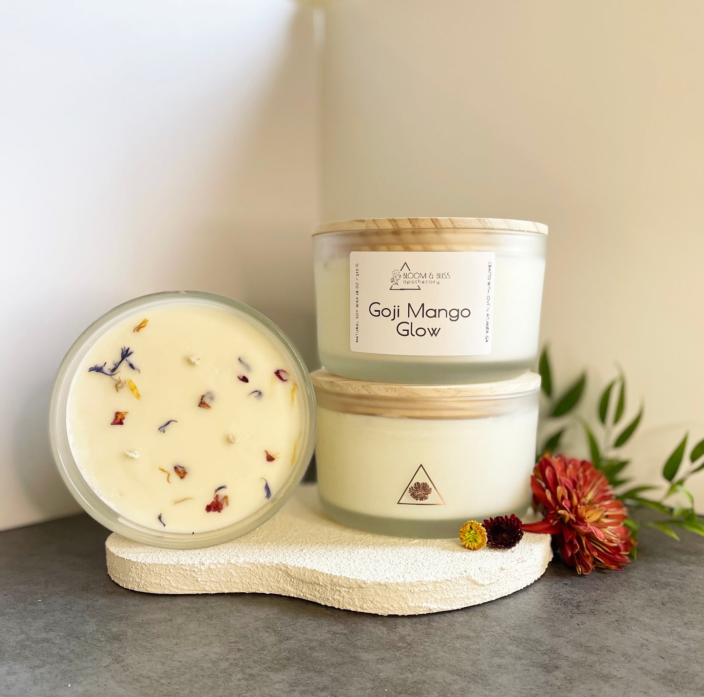 Goji Mango Glow 18 oz. Candle